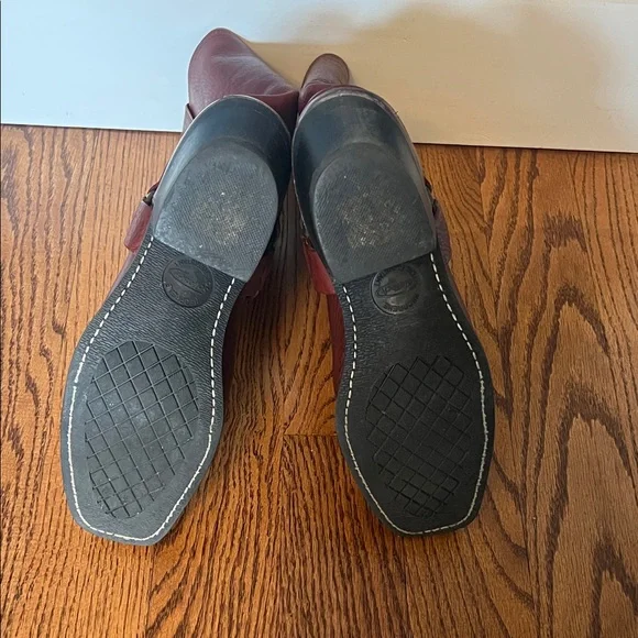 Frye Harness Burgundy Leather Boots - Picture 7 of 10